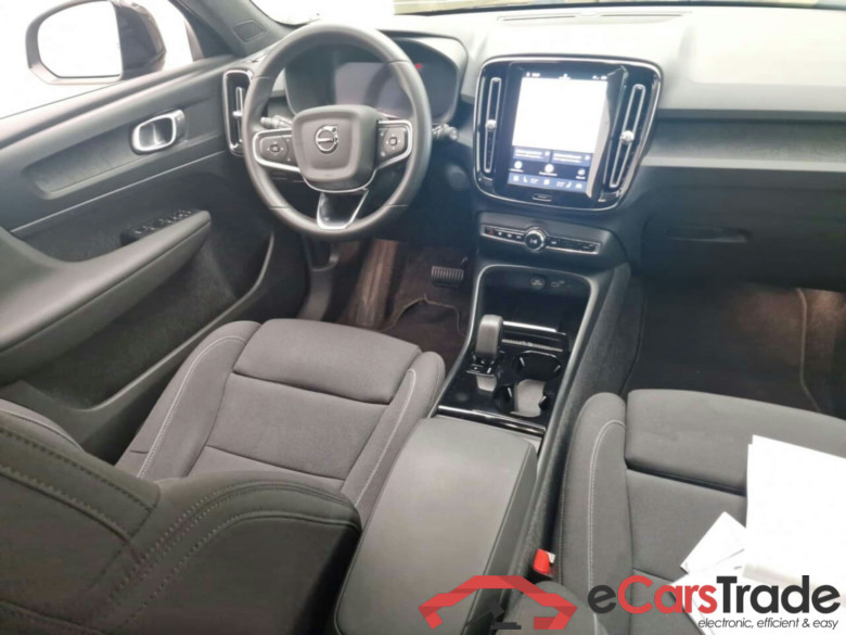 VOLVO XC40 RECHARGE CORE #3