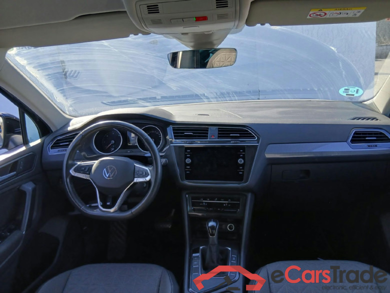 VOLKSWAGEN Tiguan / 2020 / 5P / todoterreno Life 2.0 TDI 110kW (150CV) DSG (AC2) #3