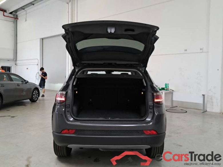 JEEP COMPASS / 2021 / 5P / SUV 1.6 MJET II 96KW LIMITED #5