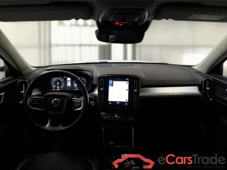 VOLVO XC40 / 2017 / 5P / SUV T3 GEARTRONIC BUSINESS PLUS #3