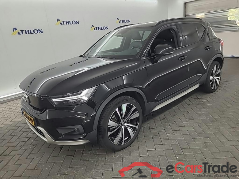 VOLVO XC40 Recharge P8 AWD 5D 300kW #1