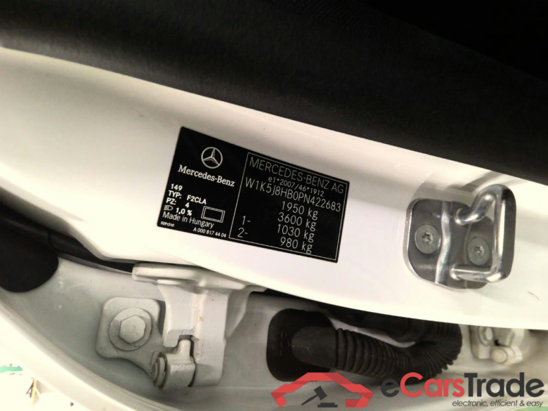 Mercedes-Benz CLA 200 SE Edition #5
