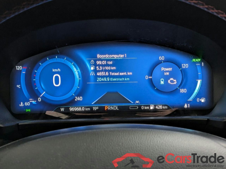 FORD Kuga 2.5 PHEV ST-Line #6