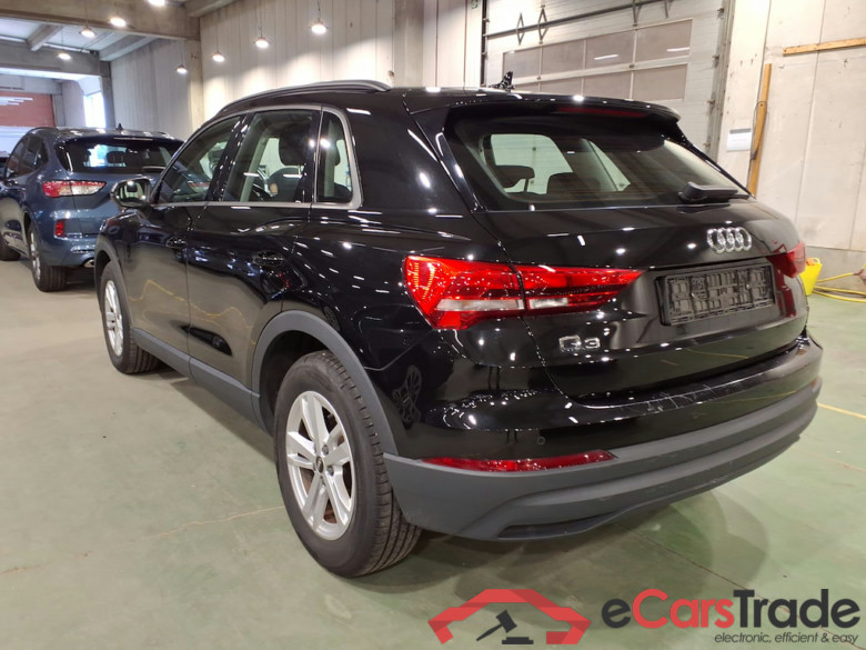 AUDI Q3 1.5 35 TFSI S TRONIC BUS. ED. ATTRACTION #2