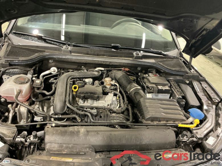 SKODA KAMIQ 1.0 TSI 70KW AMBITION #6