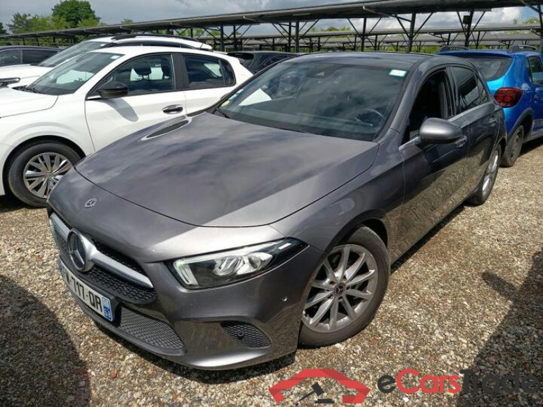 Mercedes A 180d Aut. Pano LED Widescreen Navi Sport-Leather KeylessGo Camera Klima PDC ...