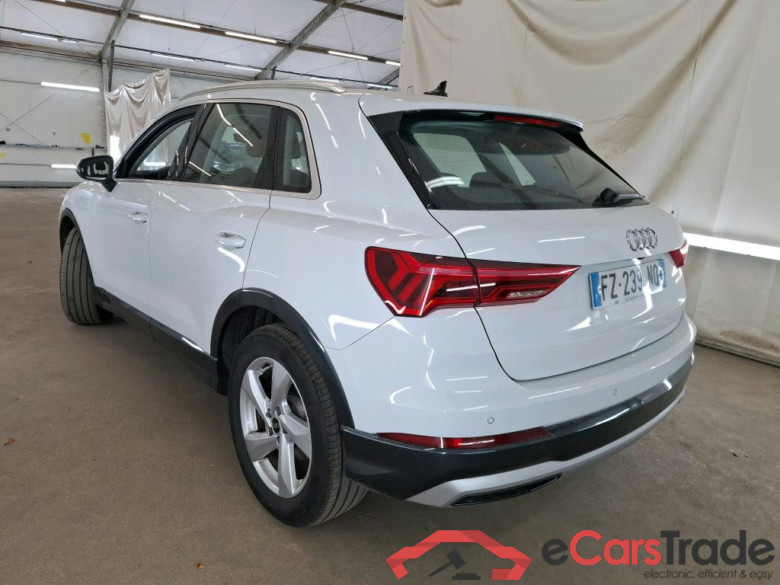 AUDI Q3 / 2018 / 5P / SUV 35 TFSI 150 MHEV S TRONIC DESIGN LUXE #2