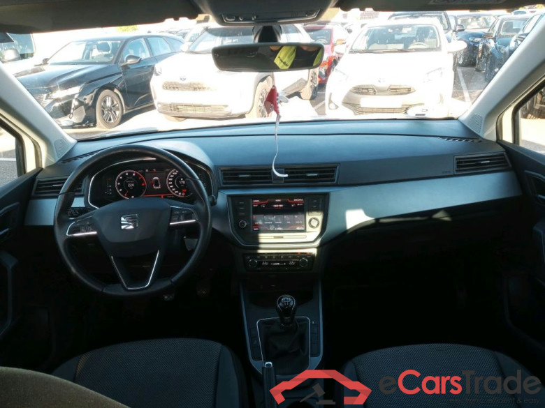 SEAT Arona / 2017 / 5P / todoterreno 1.0 TSI 70kW (95CV) Style Edition Eco (CX) #3