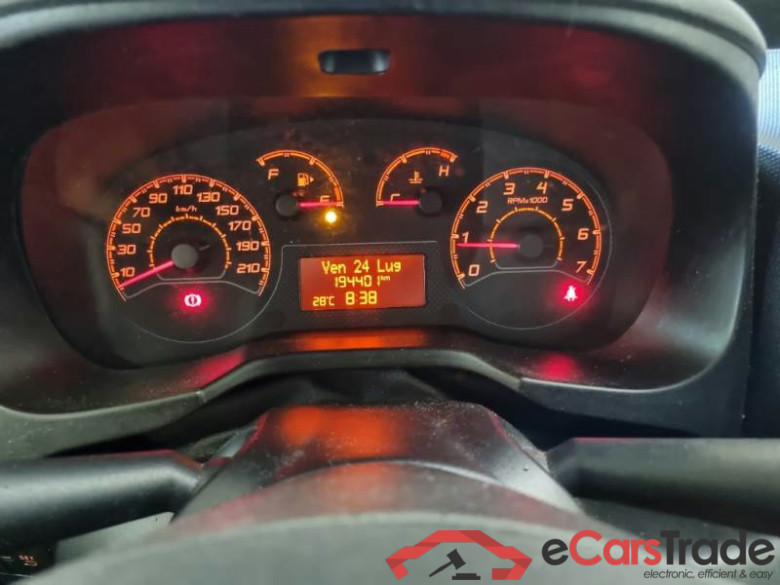 FIAT FIORINO / 2016 / 4P / VETT. FURGONATA 1.3 MULTIJET 95 CV E6 SX #4
