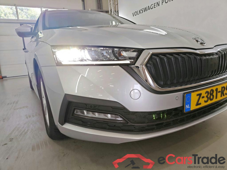 SKODA Octavia Combi 81 kW #4