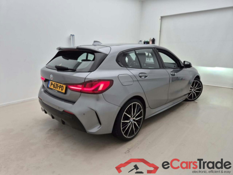 BMW 1-serie 118i Bns Edition M-Sport #2