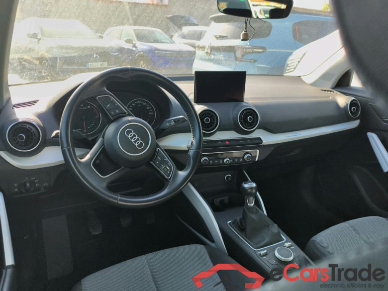 AUDI Q2 / 2016 / 5P / todoterreno Design 30 TFSI 85kW (116CV) (AC) #3