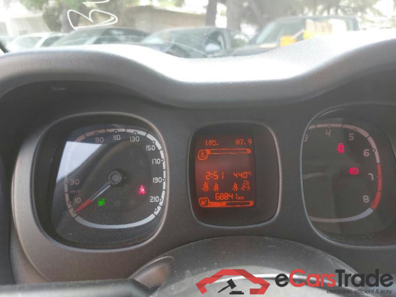 FIAT PANDA / 2011 / 5P / BERLINA 0.9 TWINAIR TURBO NATURAL POWER EASY #4