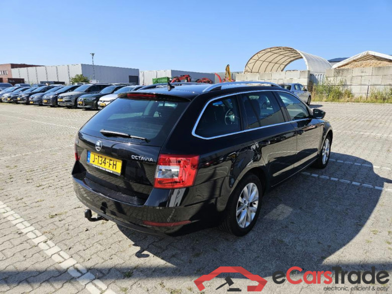 SKODA Octavia Combi 110 kW #5