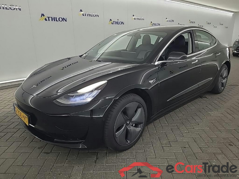 Tesla Model 3 Standard Range Plus RWD 4D 225kW