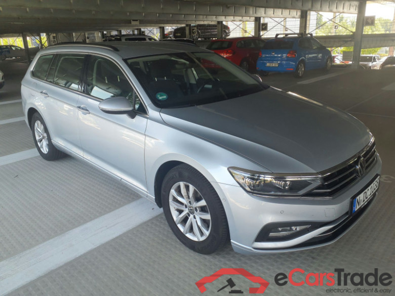 Volkswagen Passat  #1
