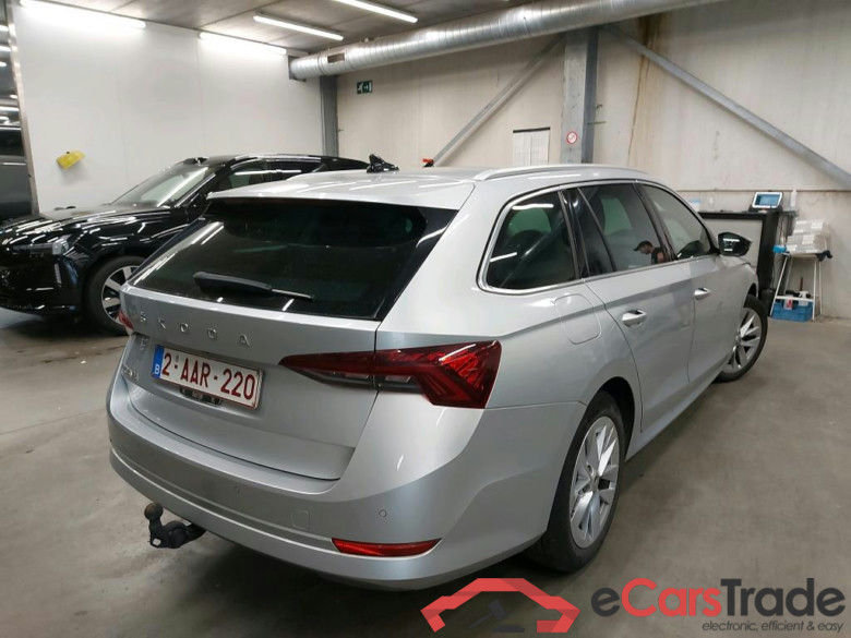 SKODA - SKO OCTAVIA COMBI CRTDI 150PK DSG7 Style Pack Launch Towing Hook #2