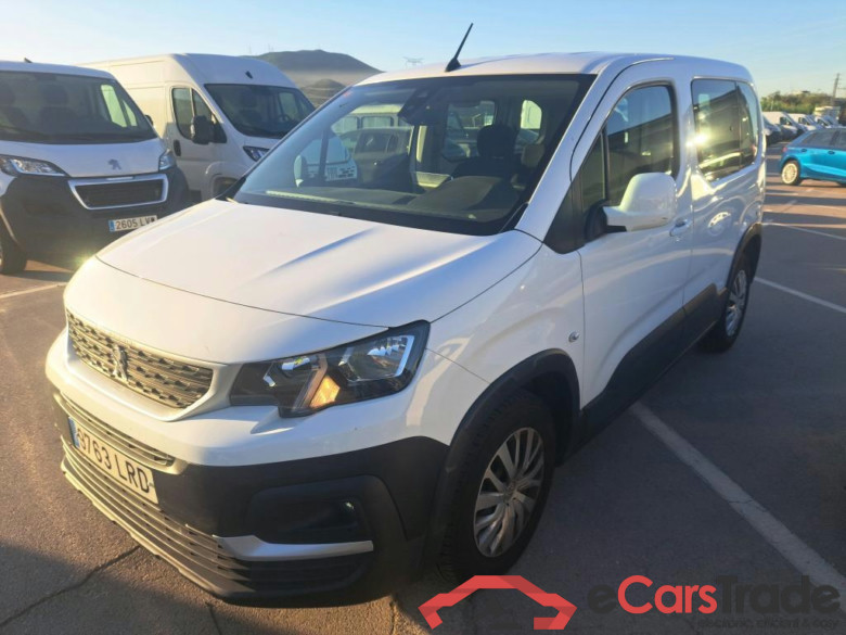 PEUGEOT Rifter / 2018 / 4P / combi Active Standard BlueHDi 73kW (IND) (CX2) #1