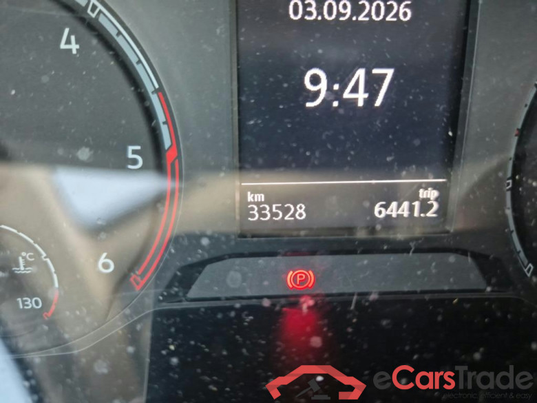 VOLKSWAGEN T-Roc / 2017 / 5P / todoterreno Advance 2.0 TDI 110kW (150CV) DSG (AC2) #5