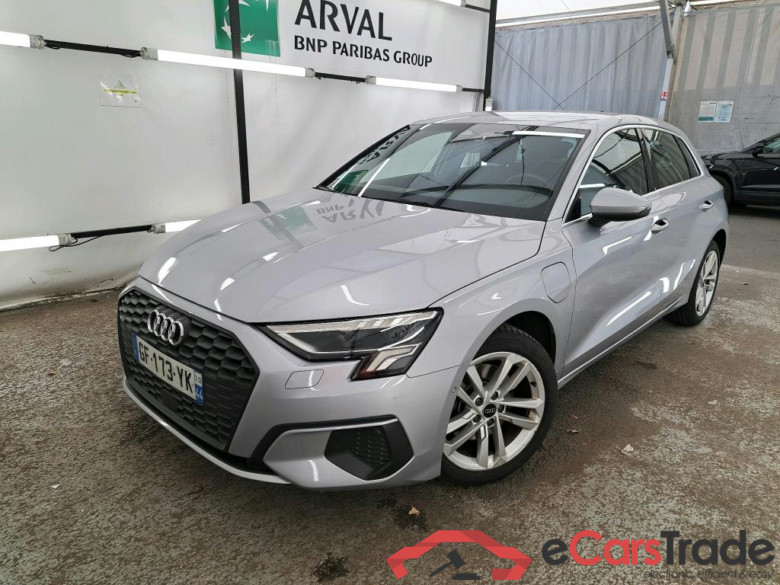 AUDI A3 Sportback / 2020 / 5P / Berline 40 TFSI e 204 S Tronic Business Line #1