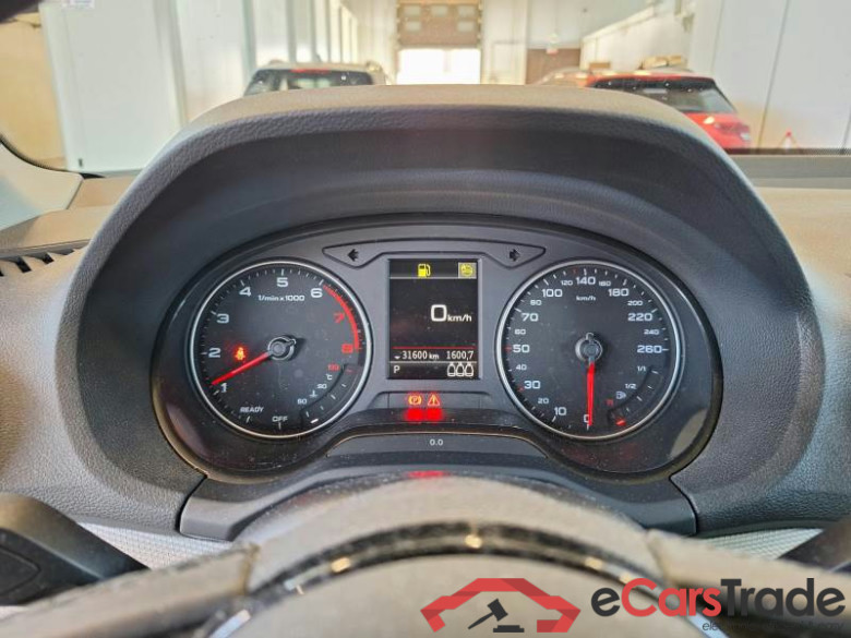 AUDI Q2 / 2020 / 5P / SUV 1.5 35 TFSI ADMIRED S TRONIC #4