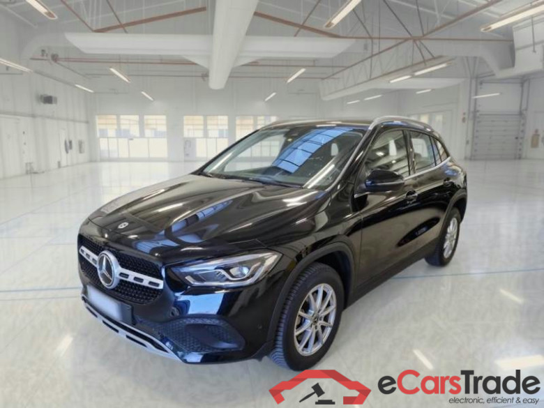MERCEDES-BENZ GLA / 2020 / 5P / CROSSOVER GLA 180 D AUTOMATIC BUSINESS EXTRA