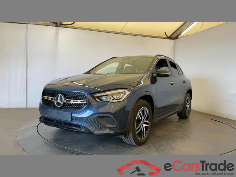 MERCEDES-BENZ GLA (H247) GLA 180 Luxury Line #1