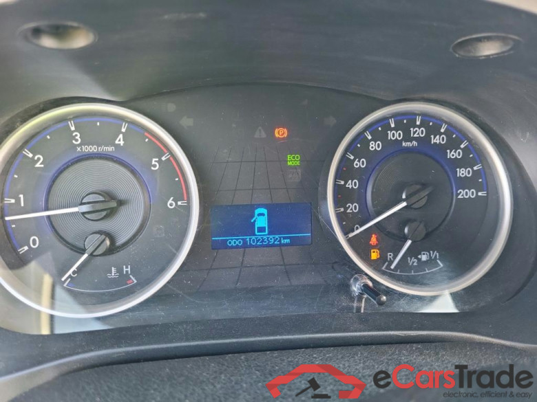 TOYOTA Hilux / 2016 / 2P / pickup 2.4 D-4D Cabina Extra GX #4