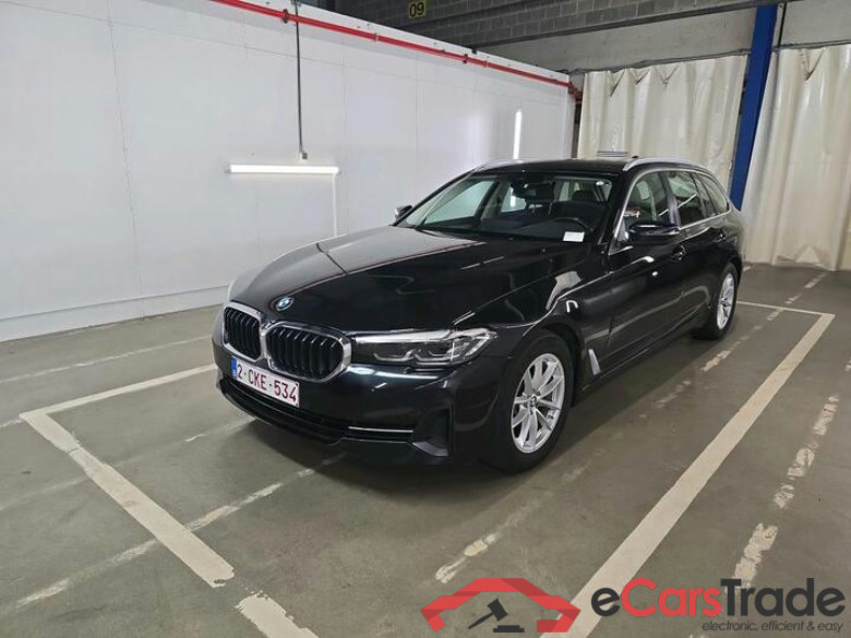 BMW 5 Reeks Touring 5 Reeks Touring 518d Aut. (100 kW) (Mild Hybrid) 100kW/136pk  5D/P Auto-8
