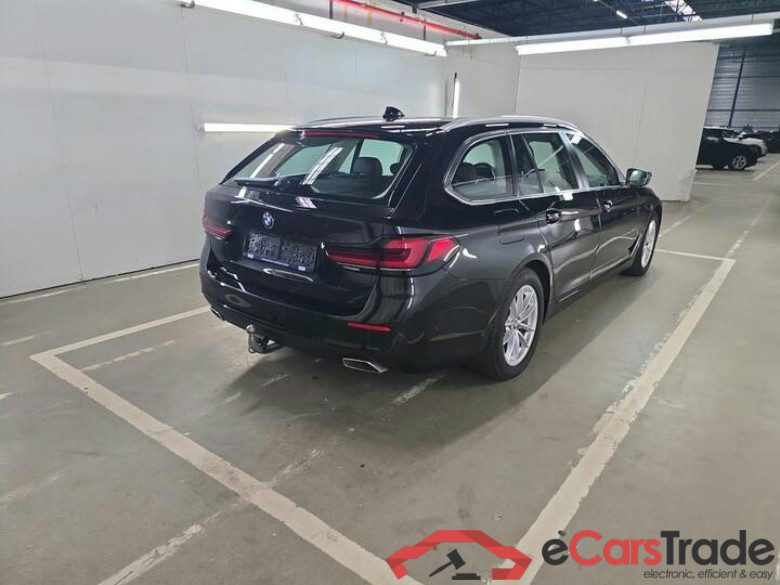 BMW 5 Reeks Touring 5 Reeks Touring 518d Aut. (100 kW) (Mild Hybrid) 100kW/136pk  5D/P Auto-8 #4