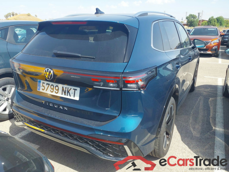VOLKSWAGEN Tiguan 2.0 TDI 110 kW (150 CV) DSG  R-Line(çWinterpack) #2