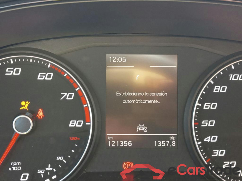 SEAT Ibiza / 2017 / 5P / berlina con portón 1.0 TSI 81kW (110CV) Style Plus (AC2) #5