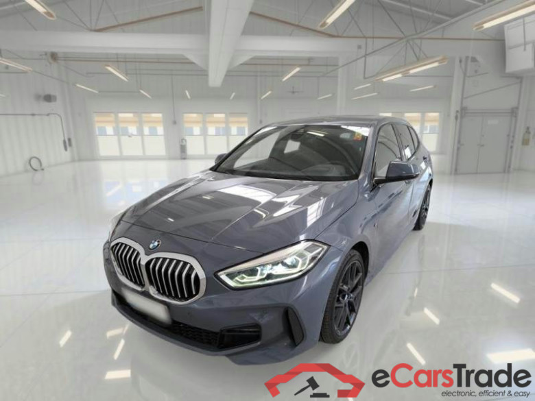 BMW SERIE 1 / 2019 / 5P / BERLINA 118D MSPORT