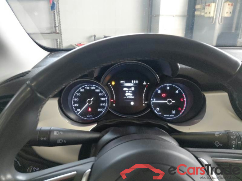 FIAT 500X / 2018 / 5P / CROSSOVER 1.3 MJET 95CV E6D CONNECT #4