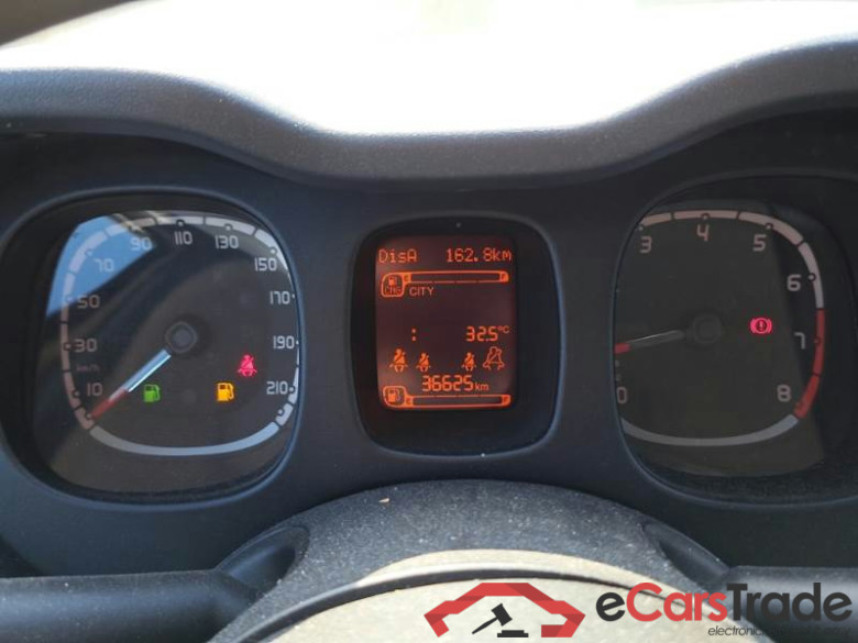 FIAT PANDA / 2011 / 5P / BERLINA 0.9 TWINAIR TURBO NATURAL POWER EASY #4