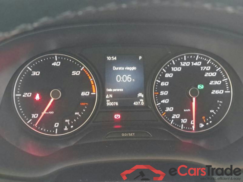 SEAT ATECA / 2016 / 5P / SUV 1.6 TDI BUSINESS DSG #4