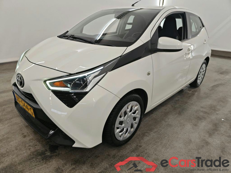 Toyota AYGO 1.0 VVT-i x-play 5d