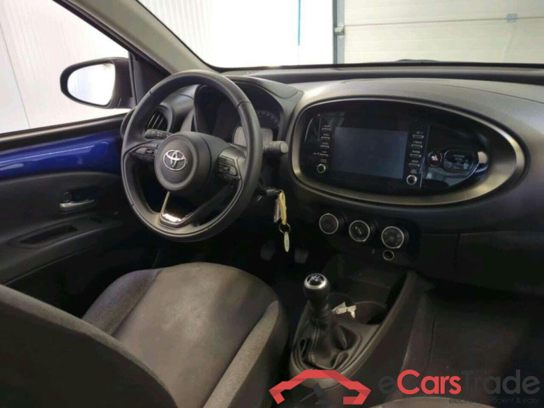 TOYOTA Aygo X 1.0 VVT-i MT Play #3