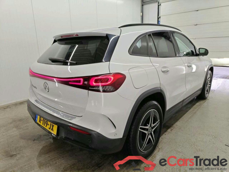 MERCEDES-BENZ EQA 250 AMG Line 67 kWh #2