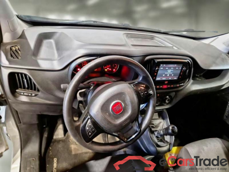 FIAT DOBLÒ CARGO / 2014 / 4P / VETT. FURGONATA CH1 LOUNGE 1.6 MJET 90CV E6D-F SeS #3