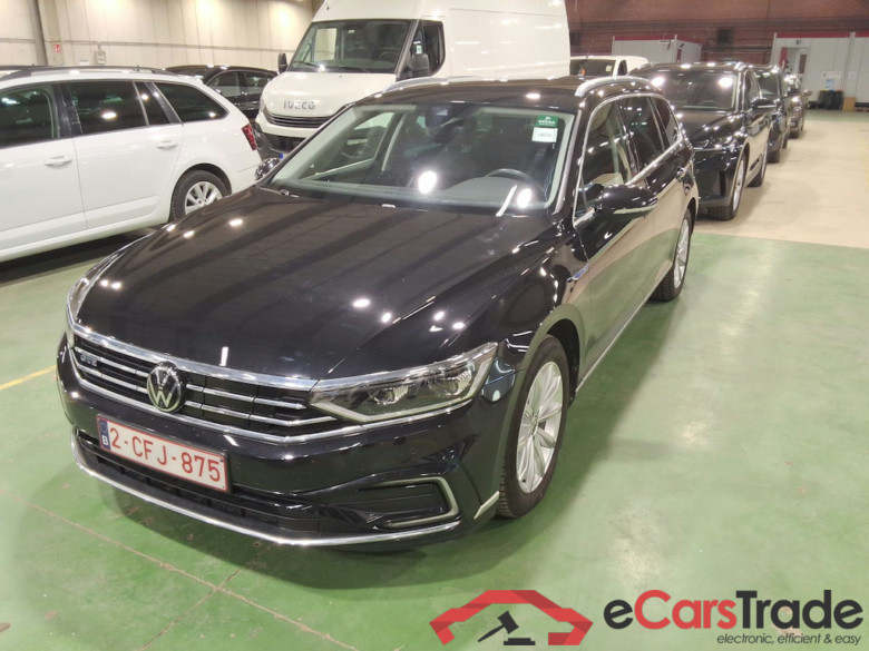 VOLKSWAGEN PASSAT VARIANT 1.4 TSI MSQ VARIANT GTE BUSINESS #1