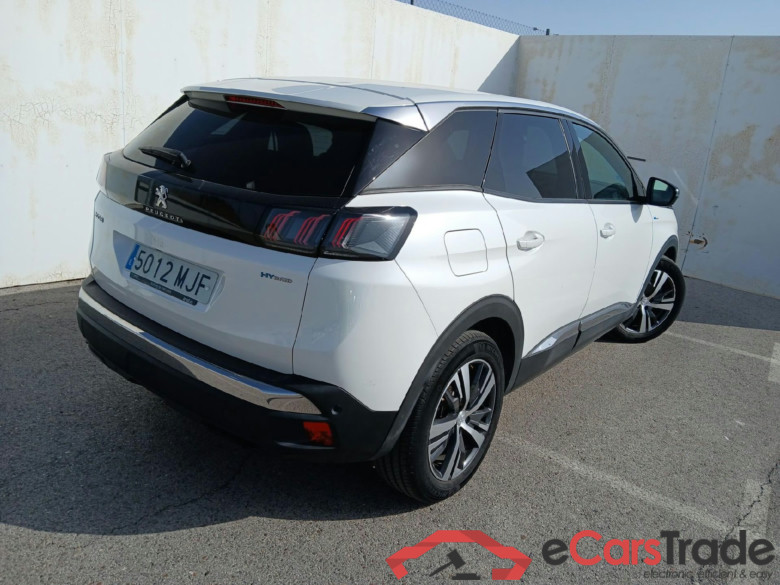 PEUGEOT 3008 Hybrid / 2020 / 5P / todoterreno 225 e-EAT8 Allure #2