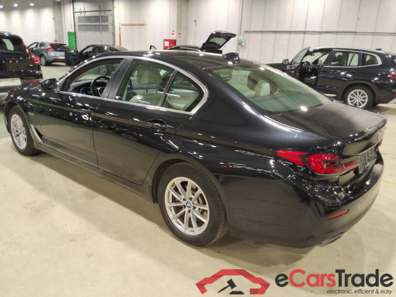 BMW 5 SERIES BERLINE 2.0 520E AUTO #2