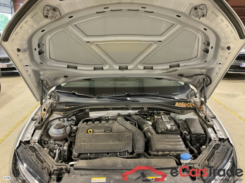 SKODA SUPERB COMBI 1.5 TSI ACT 110KW DSG7 CLEVER #6
