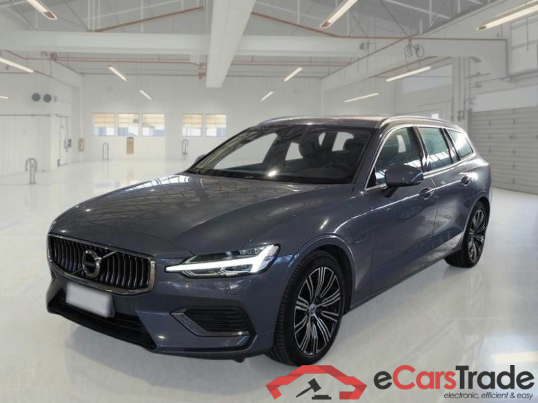 VOLVO V60 / 2019 / 5P / STATION WAGON T6 PLUG-IN AWD AUTOM.INSCR.EXPR. #1