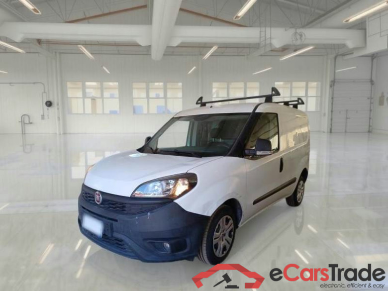 FIAT DOBLÒ CARGO / 2014 / 4P / VETT. FURGONATA CH1 LOUNGE 1.6 MJET 105CV E6D SeS