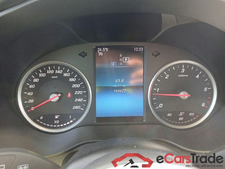 MERCEDES-BENZ Clase GLC / 2019 / 5P / todoterreno GLC 220 d 4MATIC #4