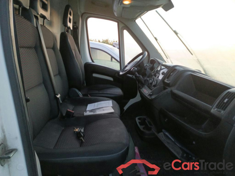 PEUGEOT Boxer / 2014 / 4P / furgón 330 L1 H1 BHDI 103kW (140CV) S&S 6 V M (CX) #6