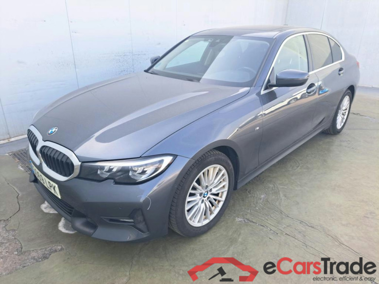 BMW Serie 3 / 2018 / 4P / sedán 318d Auto. #1