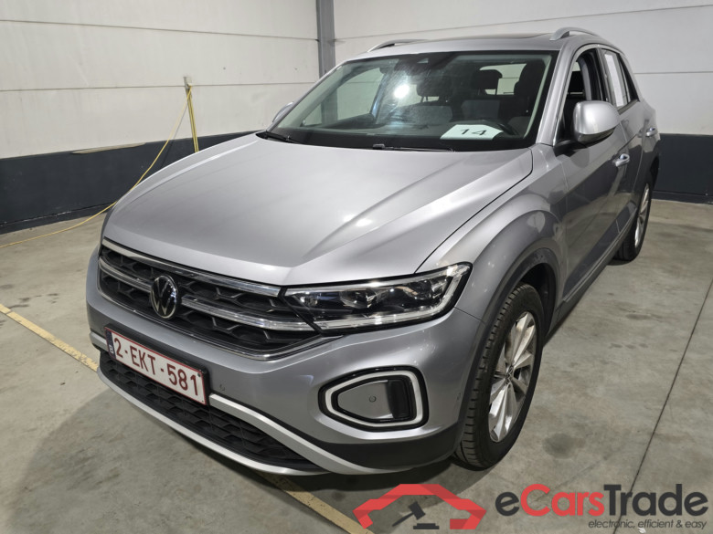 Volkswagen T-Roc 2.0 TDI Style Aut. Pano IQ-Light Virtual ACC Navi 1/2 Leather-Alcantara KeylessGo Сamera Klima PDC ... #1